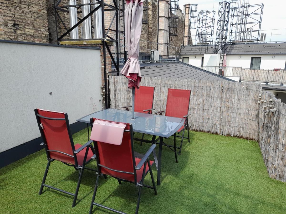 Erkel Rooftop Suites Budapest Ngoại thất bức ảnh